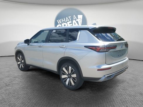 New 2026 Mitsubishi Outlander SE AWD/4WD image 6