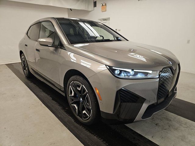 Used 2024 BMW iX xDrive50 w/ Sport Package AWD/4WD image 2