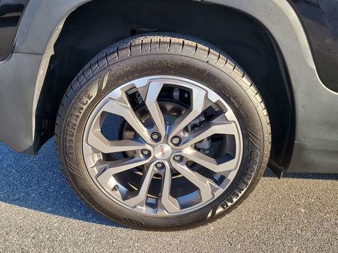 Used 2019 GMC Terrain SLT w/ Preferred Package image 5