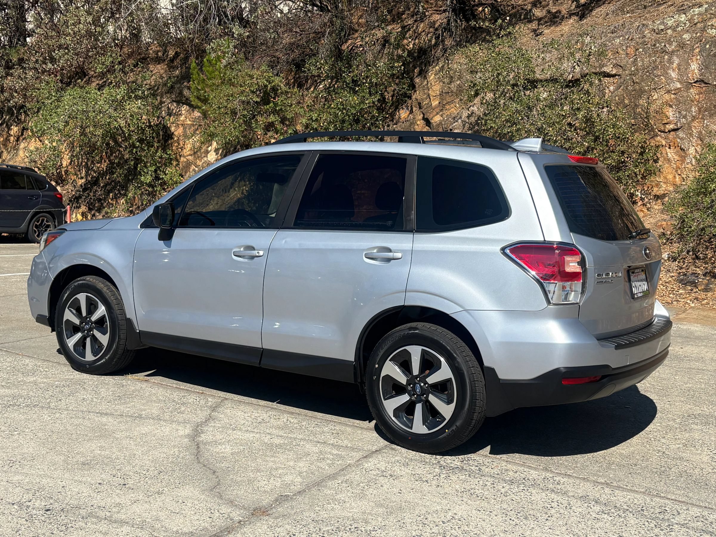 Used 2017 Subaru Forester 2.5i w/ Alloy Wheel Package AWD/4WD image 4