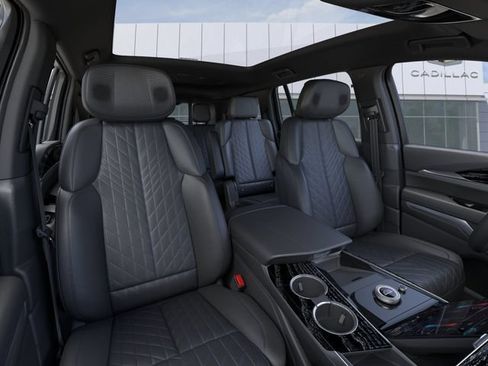 New 2026 Cadillac Escalade IQ Luxury 1 w/ LPO, Floor Liner Package AWD/4WD image 16