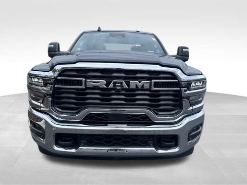 Used 2026 RAM 2500 Big Horn AWD/4WD image 12