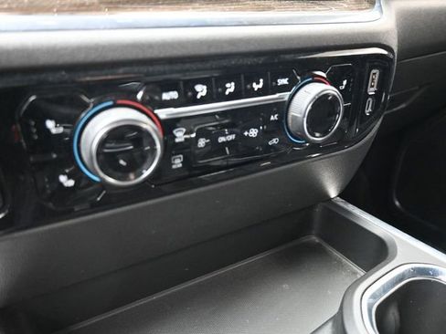 Used 2023 Chevrolet Silverado 1500 LT Trail Boss w/ Convenience Package II image 21