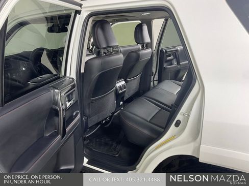 Used 2020 Toyota 4Runner Venture w/ Moonroof Package AWD/4WD image 13