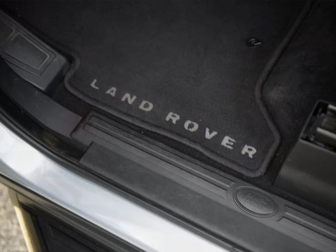 Used 2016 Land Rover LR4 HSE Silver Edition AWD/4WD image 59