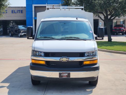 New 2025 Chevrolet Express 3500 w/ Power Convenience Package image 3