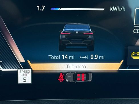 New 2026 BMW i7 xDrive60 w/ Executive Package AWD/4WD image 30