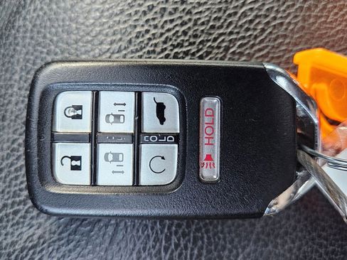 Used 2024 Honda Odyssey EX-L image 32