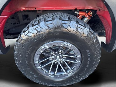Used 2020 Ford F150 Raptor w/ Equipment Group 802A Luxury image 28
