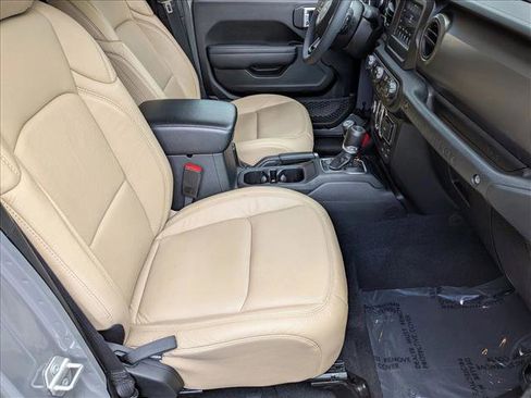 Used 2023 Jeep Wrangler Sport S image 20