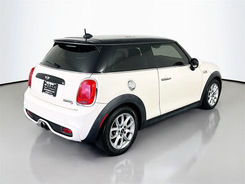 Used 2015 MINI Cooper S image 7