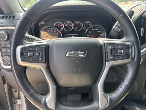 Used 2021 Chevrolet Silverado 1500 LT Trail Boss w/ Convenience Package II AWD/4WD image 17