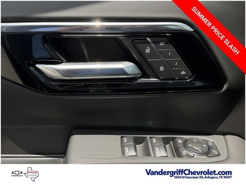 New 2026 Chevrolet Suburban Premier RWD image 21