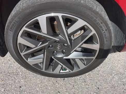 Used 2022 Hyundai Santa Fe Calligraphy image 7