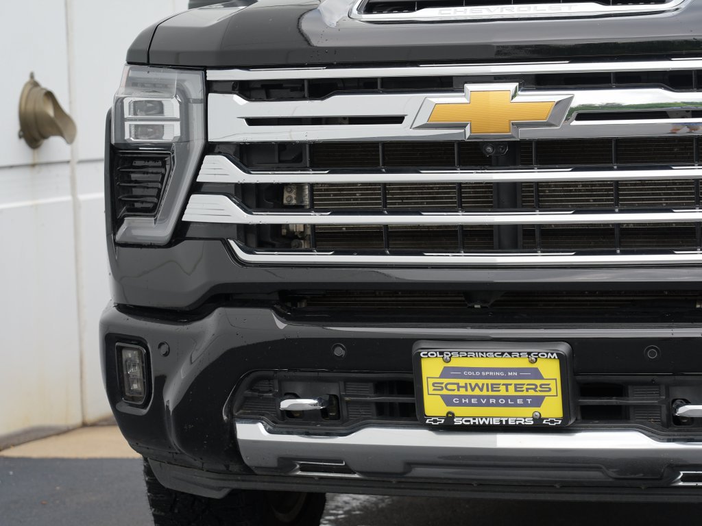 Used 2024 Chevrolet Silverado 3500 High Country w/ High Country Premium Package AWD/4WD image 10