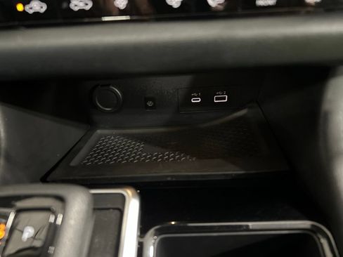 Used 2024 Nissan Pathfinder Platinum AWD/4WD image 24