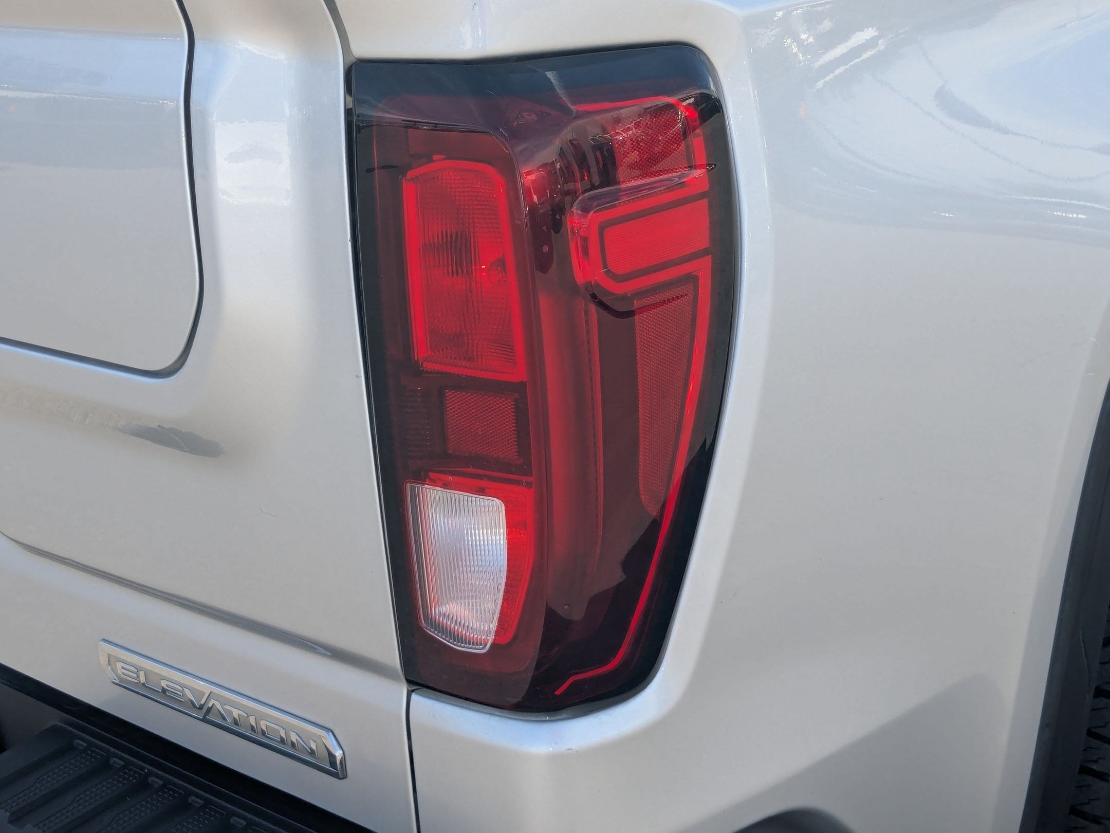 Certified 2021 GMC Sierra 1500 Elevation w/ Preferred Package AWD/4WD image 12