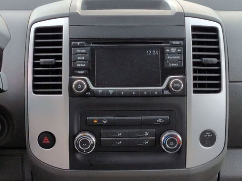 Used 2018 Nissan Frontier SV image 29