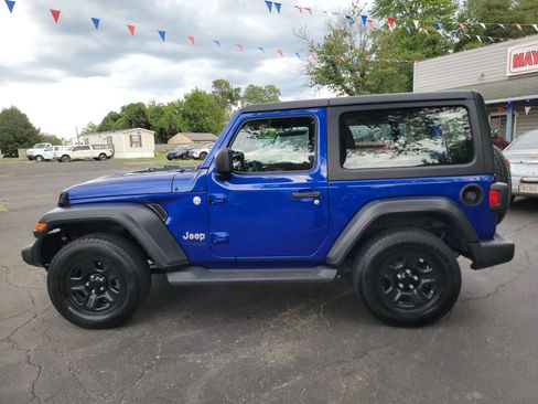 Used 2019 Jeep Wrangler Sport AWD/4WD image 8