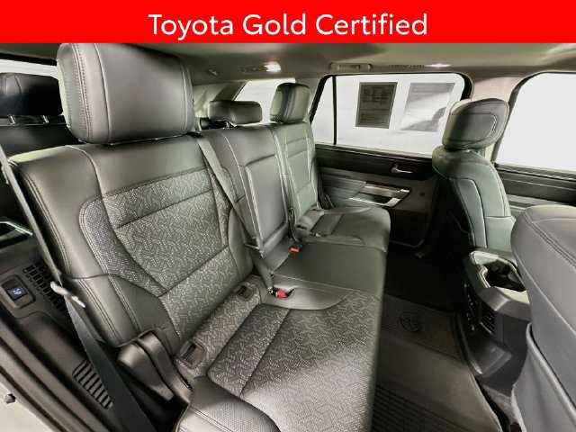 Used 2024 Toyota Sequoia SR5 AWD/4WD image 31