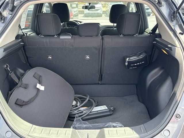 Certified 2025 Nissan Leaf S FWD image 9