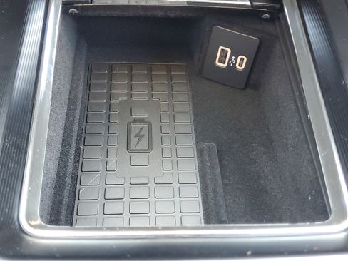 New 2026 Lincoln Corsair Premiere image 23