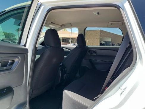 Used 2025 Nissan Rogue S FWD image 23