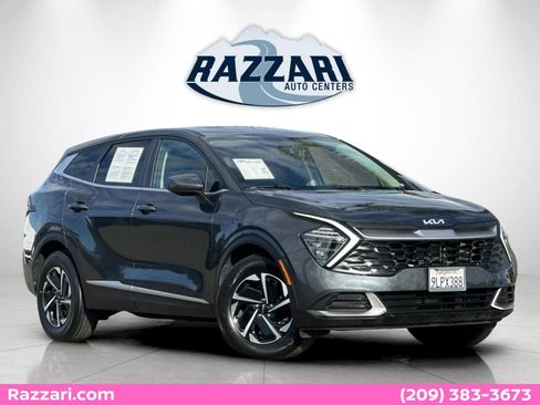 Used 2024 Kia Sportage LX image 1