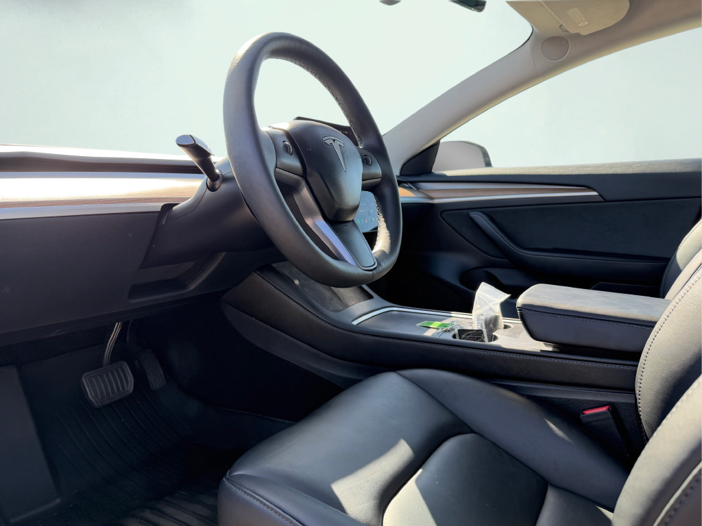 Used 2023 Tesla Model 3 Standard Range RWD image 41