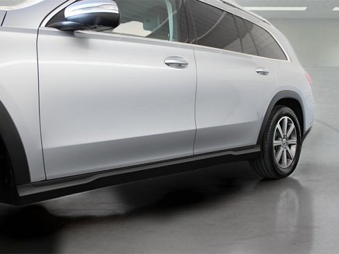 Used 2023 Mercedes-Benz GLS 450 4MATIC image 37