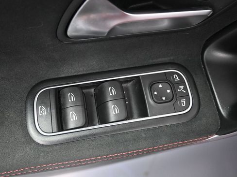 Used 2022 Mercedes-Benz A 220 4MATIC image 10
