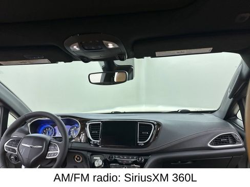 Used 2023 Chrysler Pacifica Pinnacle w/ Trailer Tow Group image 23