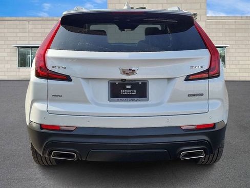 Certified 2023 Cadillac XT4 Luxury w/ Cold Weather Package image 4