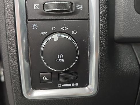 Used 2018 RAM 1500 Big Horn AWD/4WD image 15