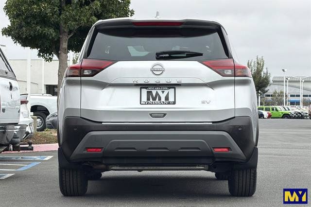 Used 2023 Nissan Rogue SV FWD image 5