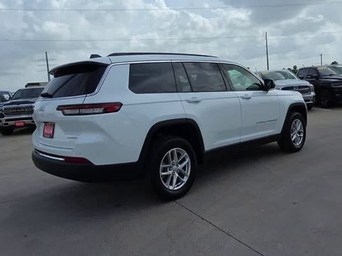 New 2026 Jeep Grand Cherokee L 2WD image 8