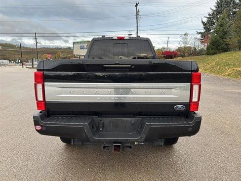 Certified 2022 Ford F350 Platinum image 3