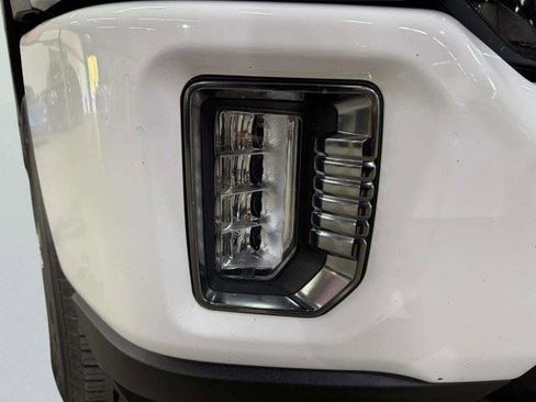 Used 2022 GMC Sierra 2500 AT4 AWD/4WD image 22