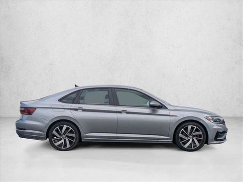 Used 2019 Volkswagen Jetta GLI Autobahn FWD image 4
