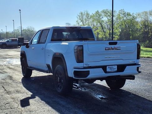 New 2026 GMC Sierra 2500 AT4 w/ AT4 Premium Plus Package AWD/4WD image 5