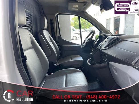 Used 2019 Ford Transit 250 130 Low Roof RWD image 30