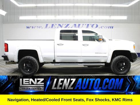 Used 2017 GMC Sierra 2500 Denali w/ Duramax Plus Package AWD/4WD image 1