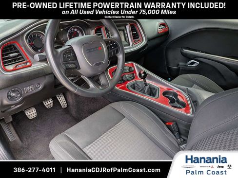 Used 2017 Dodge Challenger R/T RWD image 12