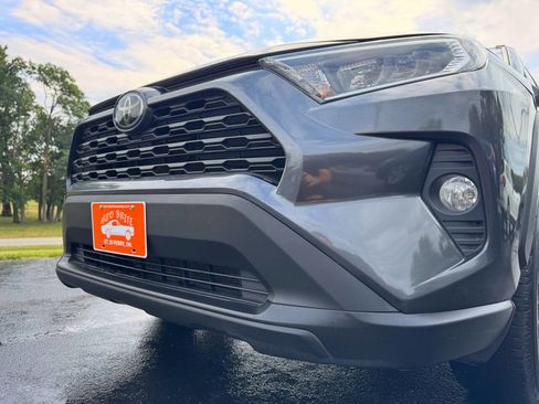 Used 2020 Toyota RAV4 XLE image 39