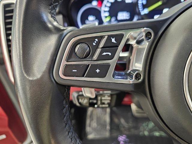 Used 2022 Porsche Cayenne Turbo S AWD/4WD image 12
