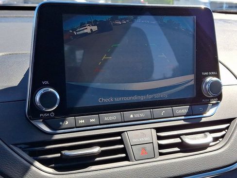 Used 2020 Nissan Altima 2.5 S FWD image 17