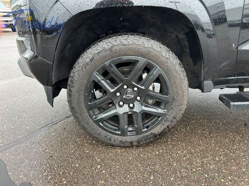 Certified 2025 Chevrolet Colorado Z71 w/ Technology Package AWD/4WD image 13