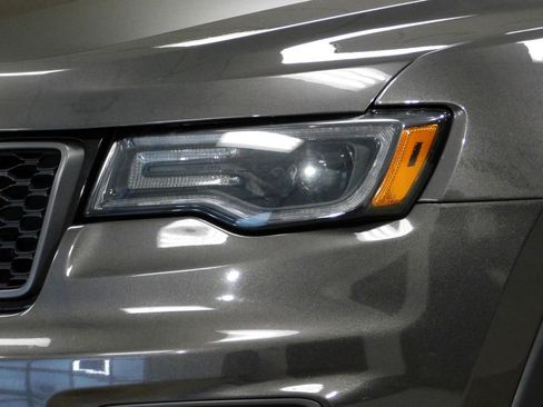 Used 2021 Jeep Grand Cherokee Trailhawk w/ Premium Lighting Group AWD/4WD image 21