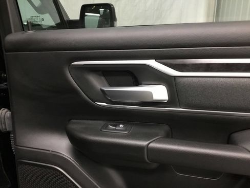 Used 2023 RAM 1500 Big Horn AWD/4WD image 18