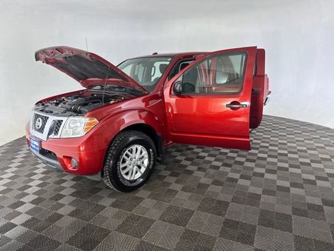 Used 2015 Nissan Frontier SV RWD image 12